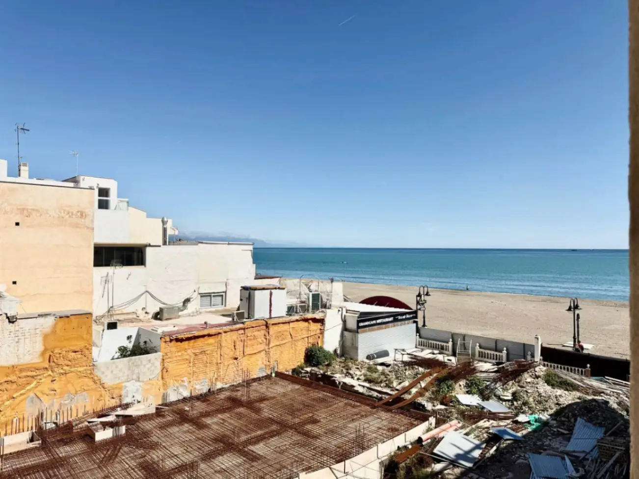 Estudio 1B con vistas al mar